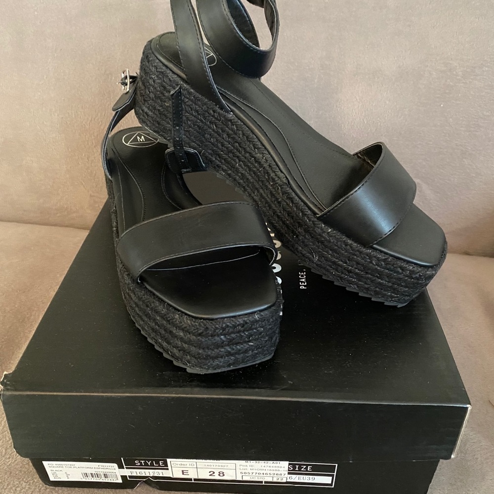 Espadrille sandals